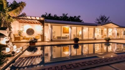 Airbnb Stock Rises Following Increased Revenue Forecast and AI Gains Celebrated by Investors