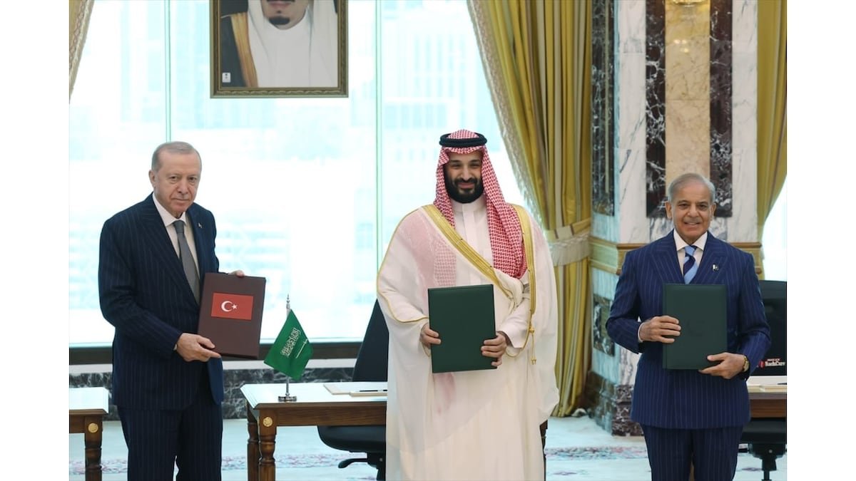 Saudi Arabia, Turkey, and Pakistan Establish Defense Agreement: An Attack on One Is an Attack on All