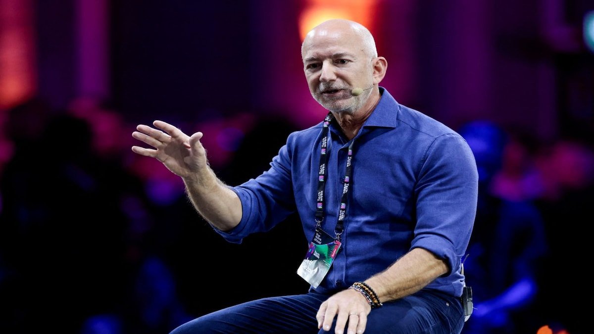 Soccer: Reports Indicate Bezos, Founder of Amazon, is Close to Acquiring Stake in Liverpool