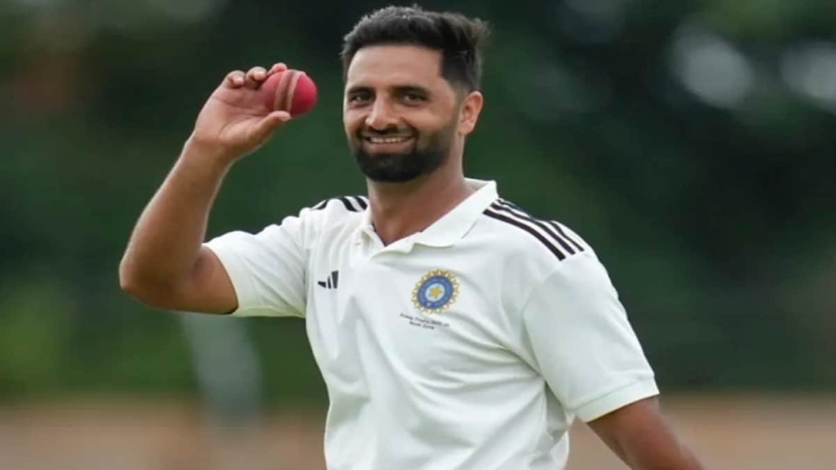 Who is Auqib Nabi? J&K Bowler Takes Jasprit Bumrah's Place for Tests Against Sri Lanka